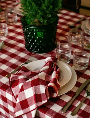 Bettyhill nappe - Ruby, 150x250 cm - Himla