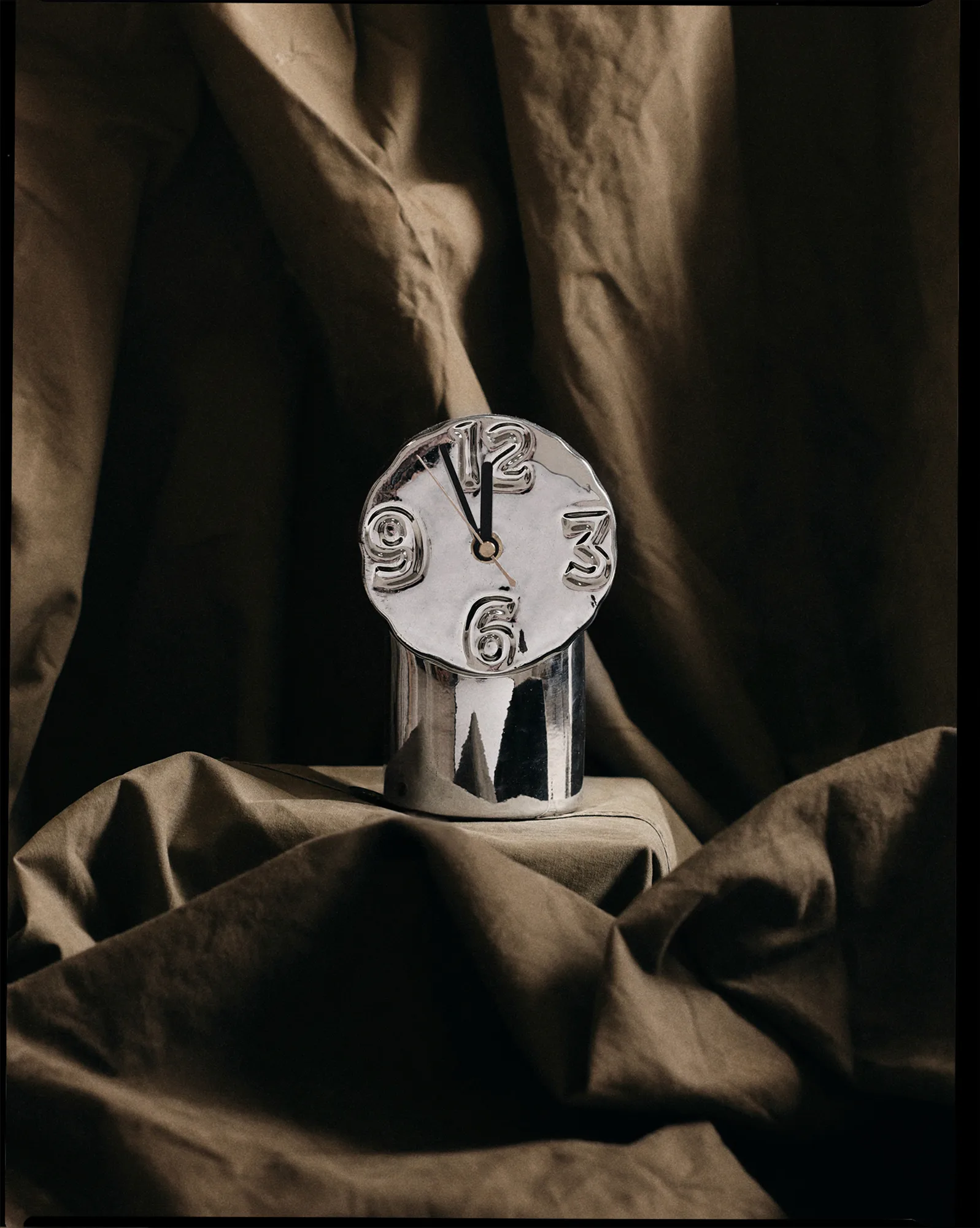 Horloge en céramique rétro 17,5 cm, Chrome HKliving