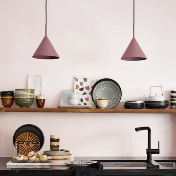 Lampe à suspension Triangle M - Matt purple - HKliving