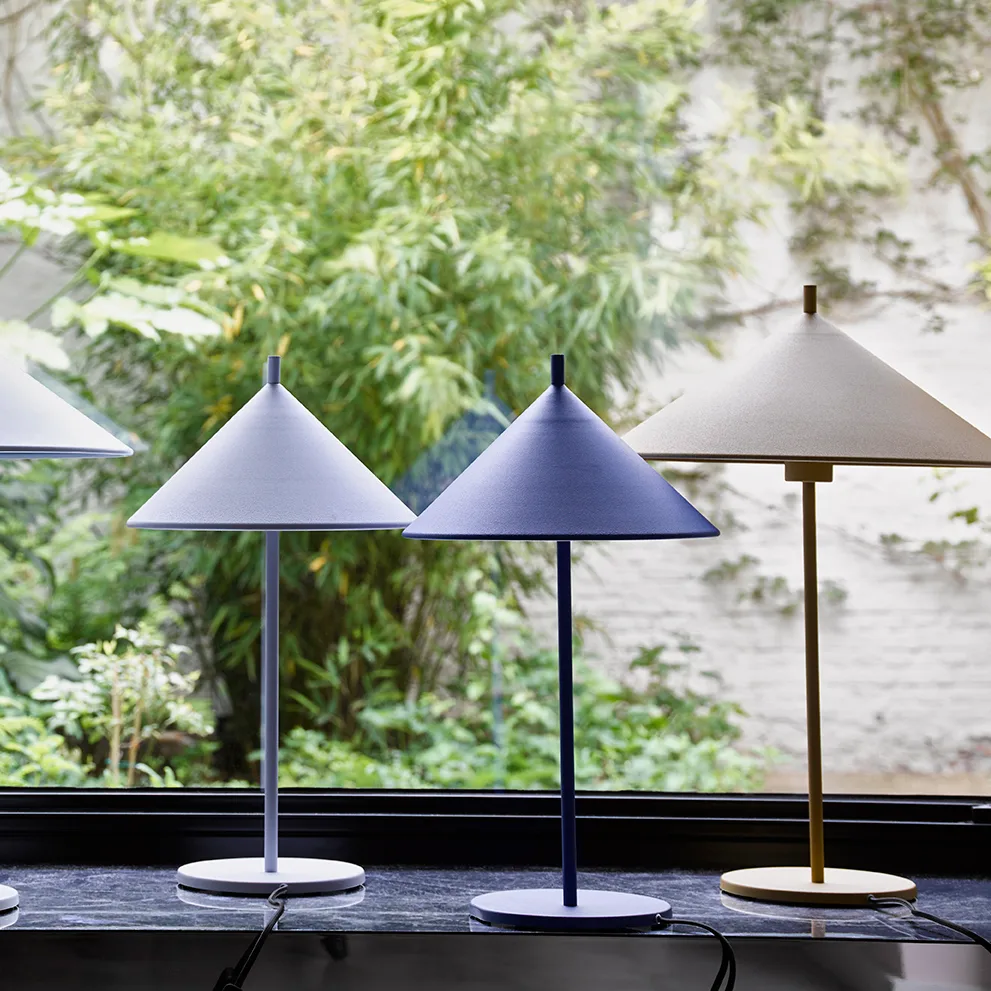Lampe de table Triangle L, Matt ochre HKliving