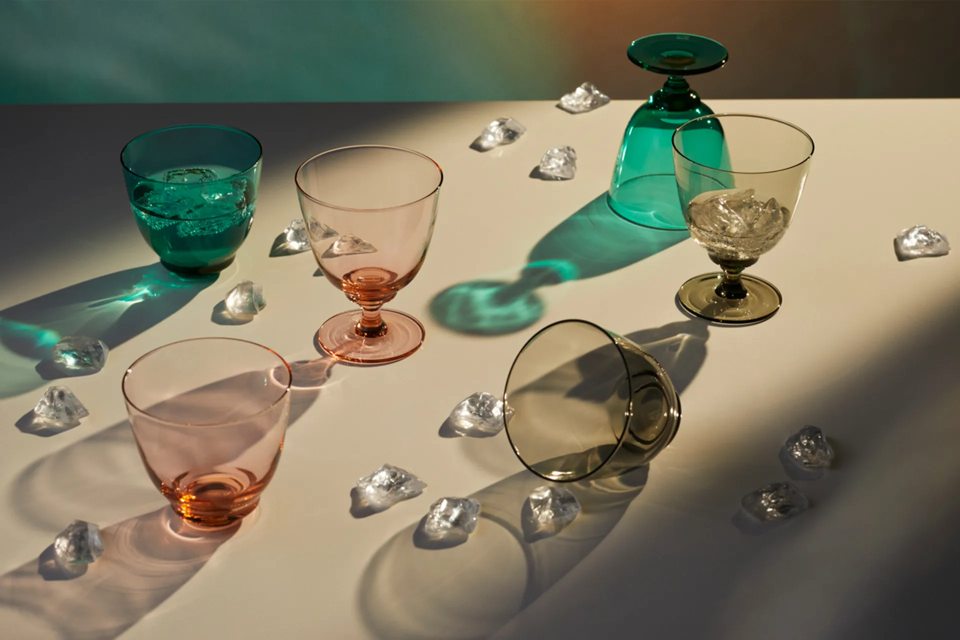 Verre à eau Flow 35 cl, Smoke Holmegaard