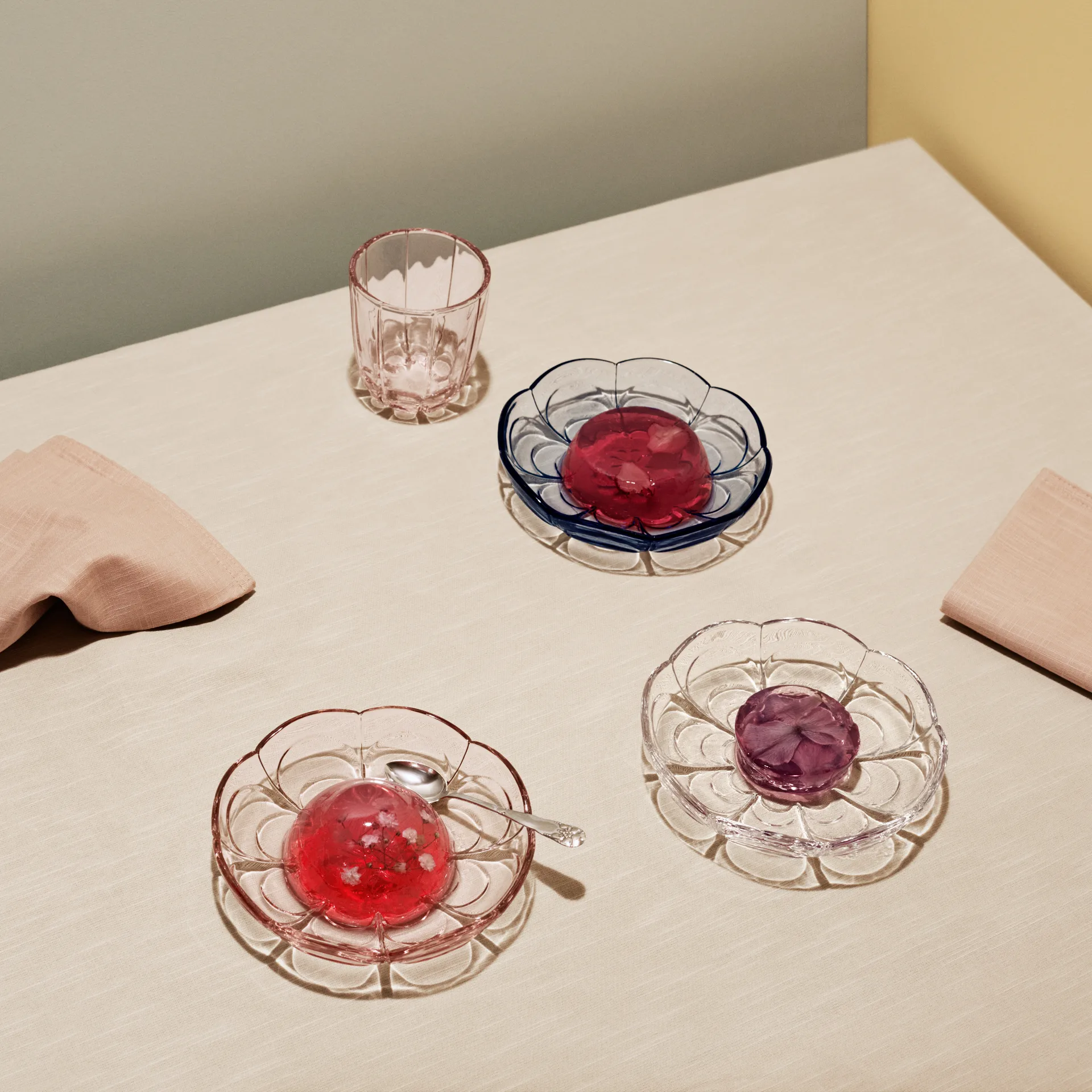 Verres à eau Lily 32 cl, lot de 2, Cherry blossom Holmegaard