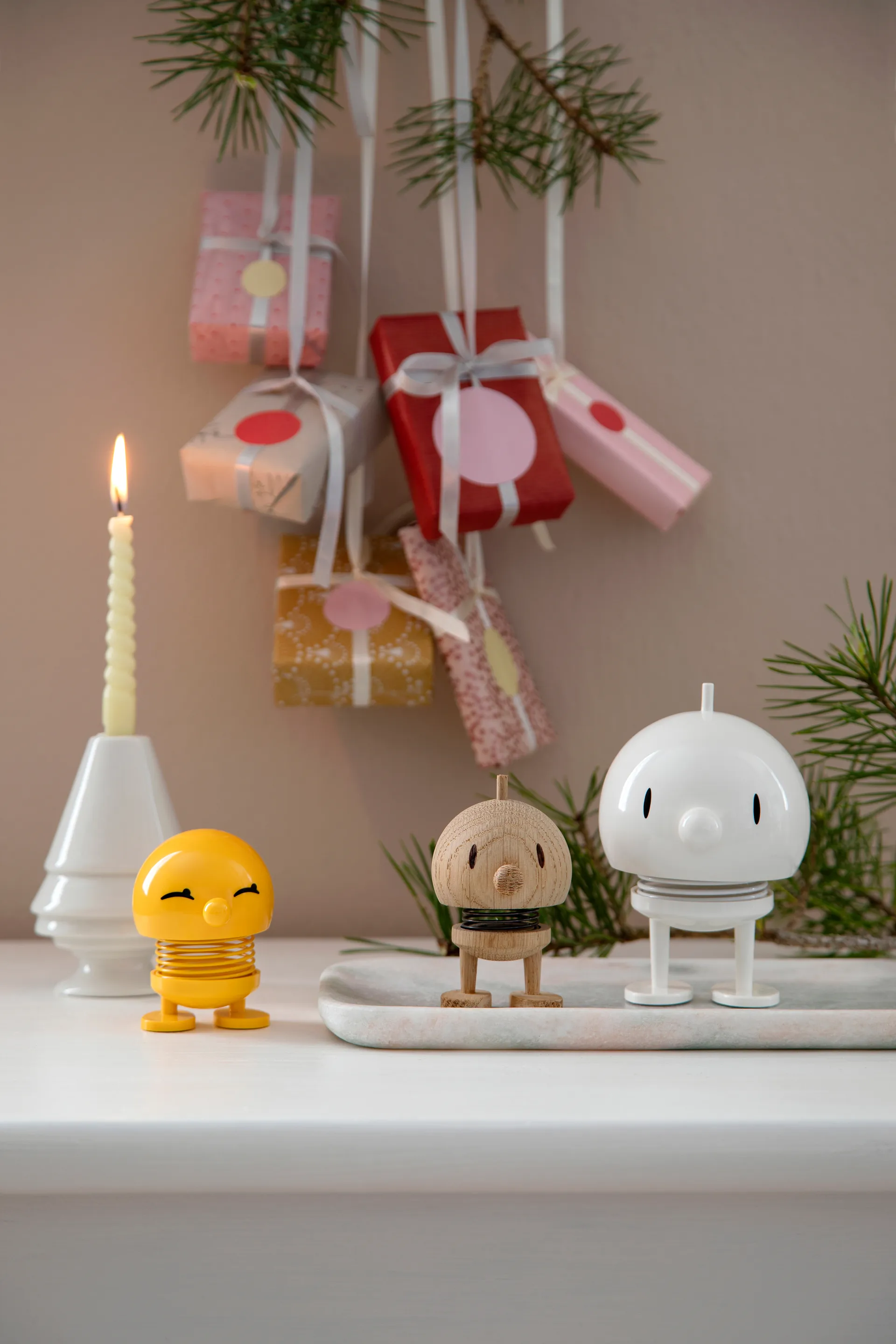 Figurine Hoptimist Bumble M, Raw oak Hoptimist