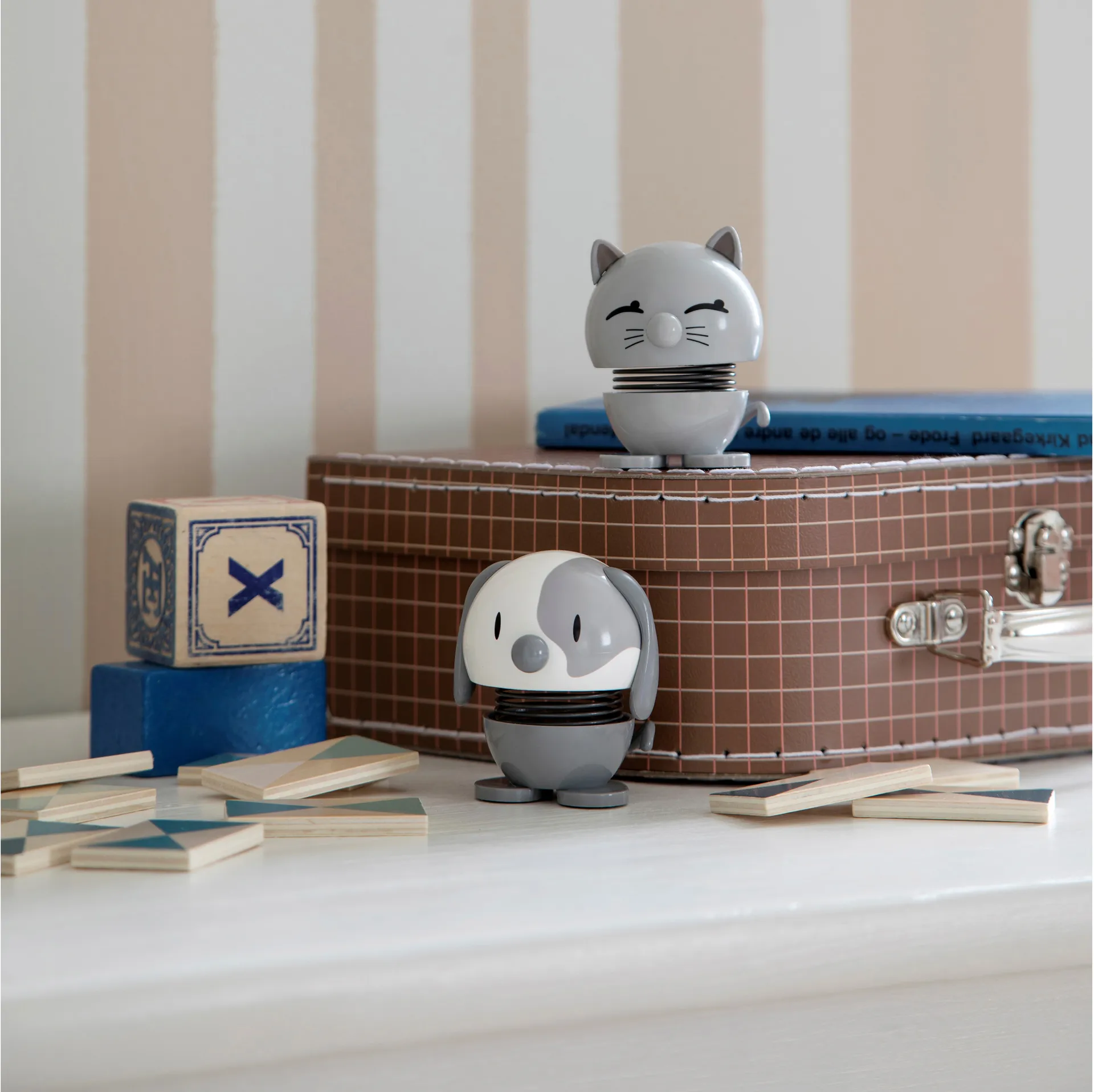 Figurine Hoptimist Cat 7,3 cm, Light grey Hoptimist