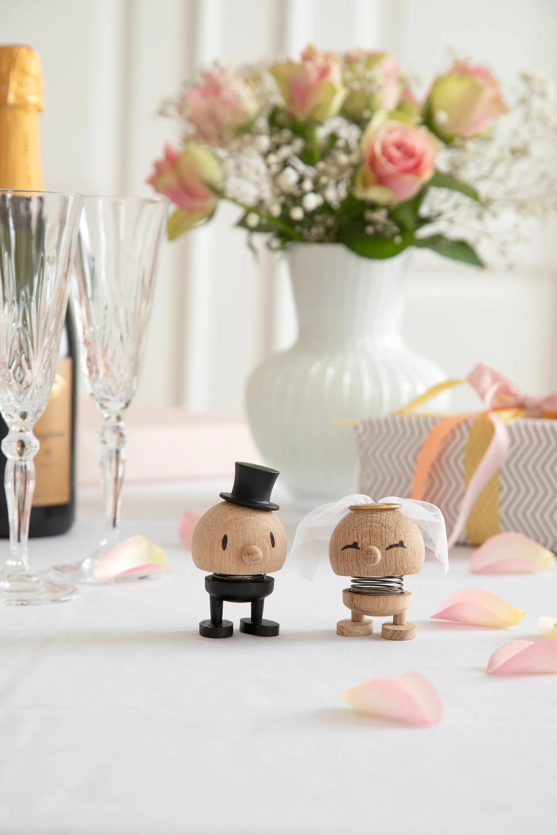 Figurine Hoptimist Groom S, Raw oak Hoptimist