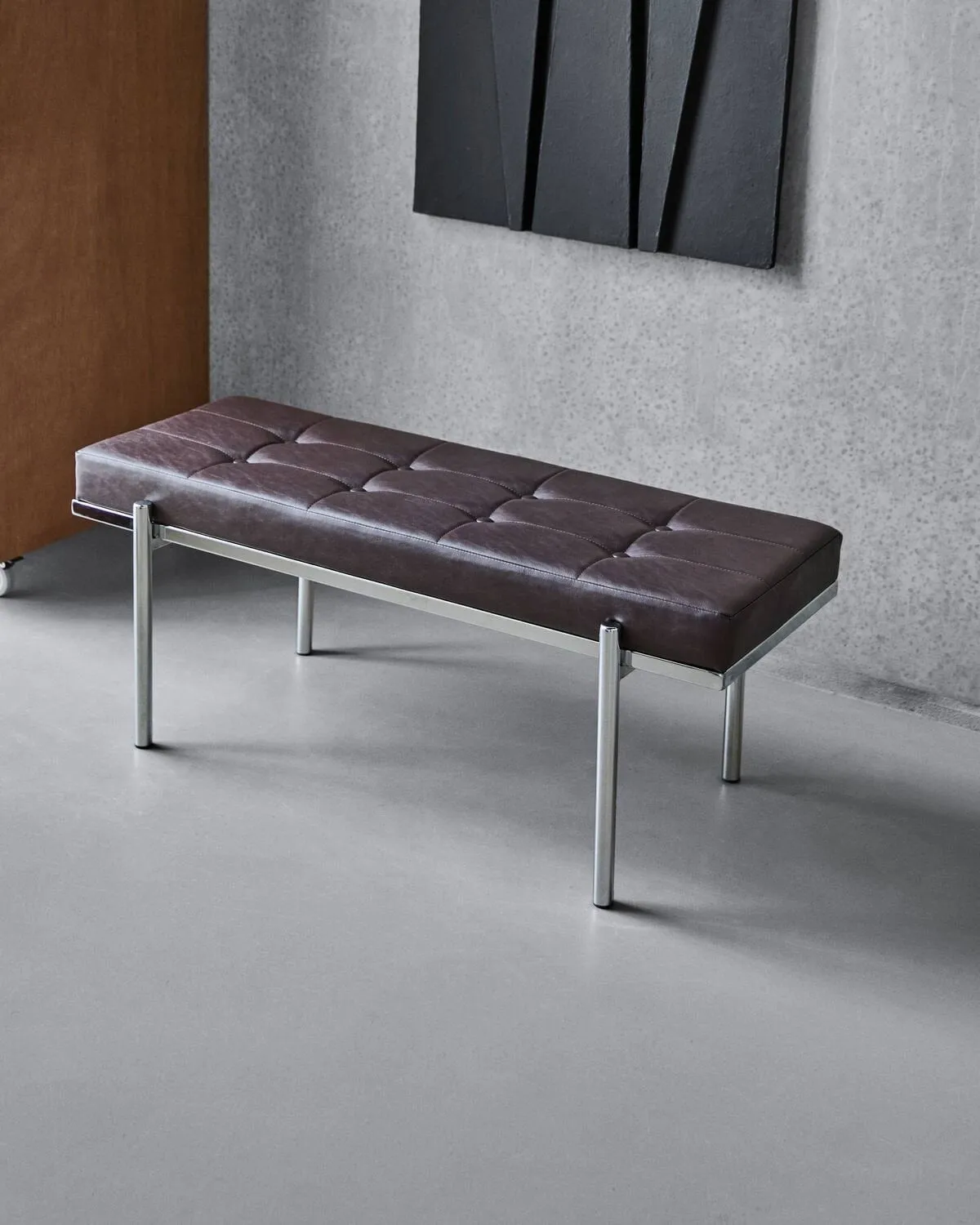 Banc Lao, Mûrier-chrome, 110 cm House Doctor Banc Lao, Mûrier-chrome, 110 cm House Doctor