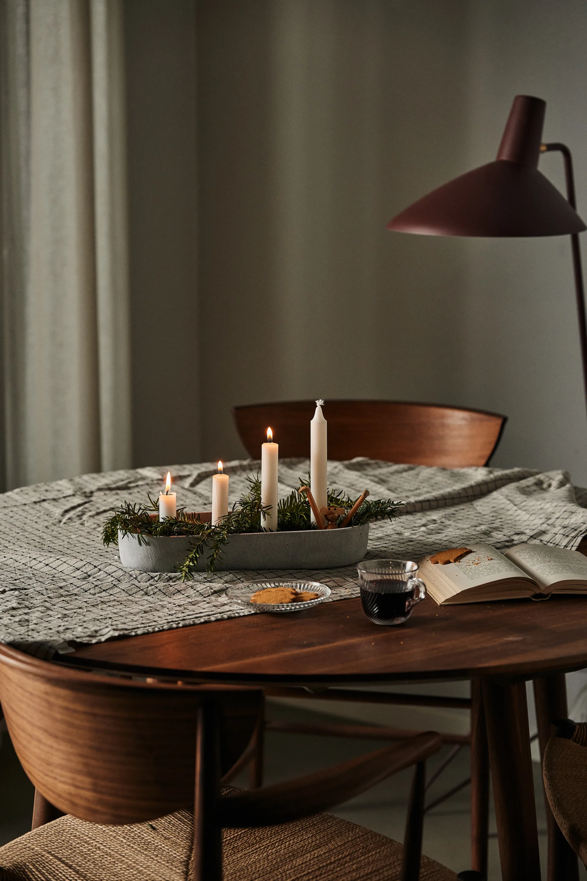 Bougeoir de l'avent Marb 13x35 cm, Béton House Doctor