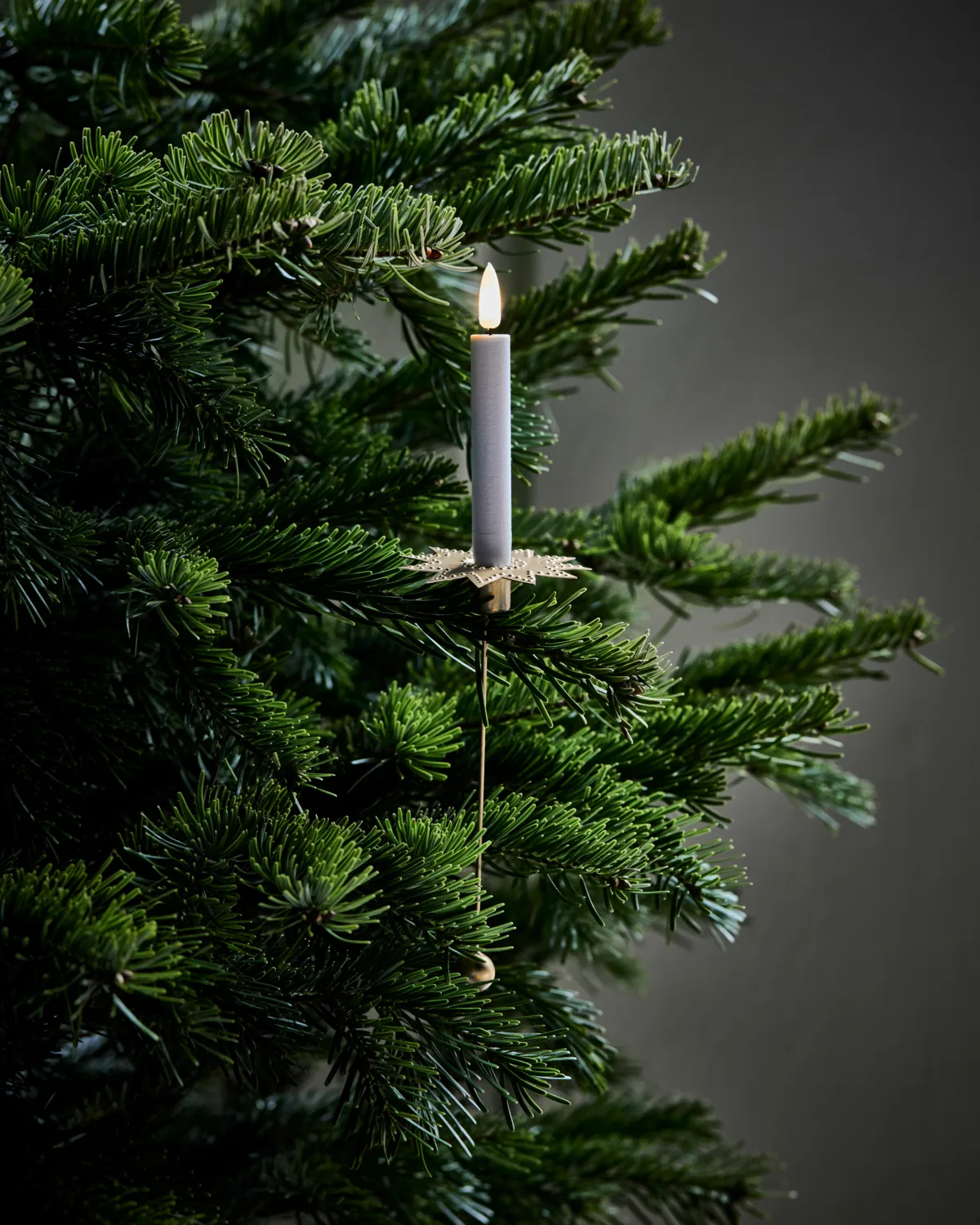 Bougeoir Leaves, 4 pièces, Couleur laiton antique House Doctor