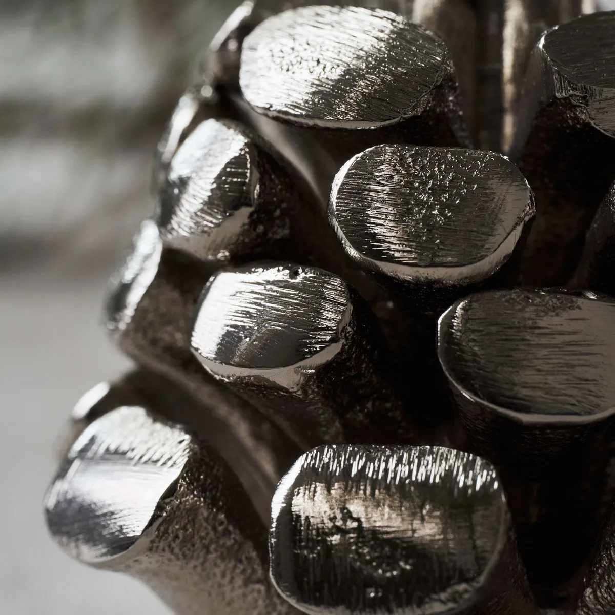 Bougeoir Pine Cone Ø7,5 cm, Argent antique House Doctor