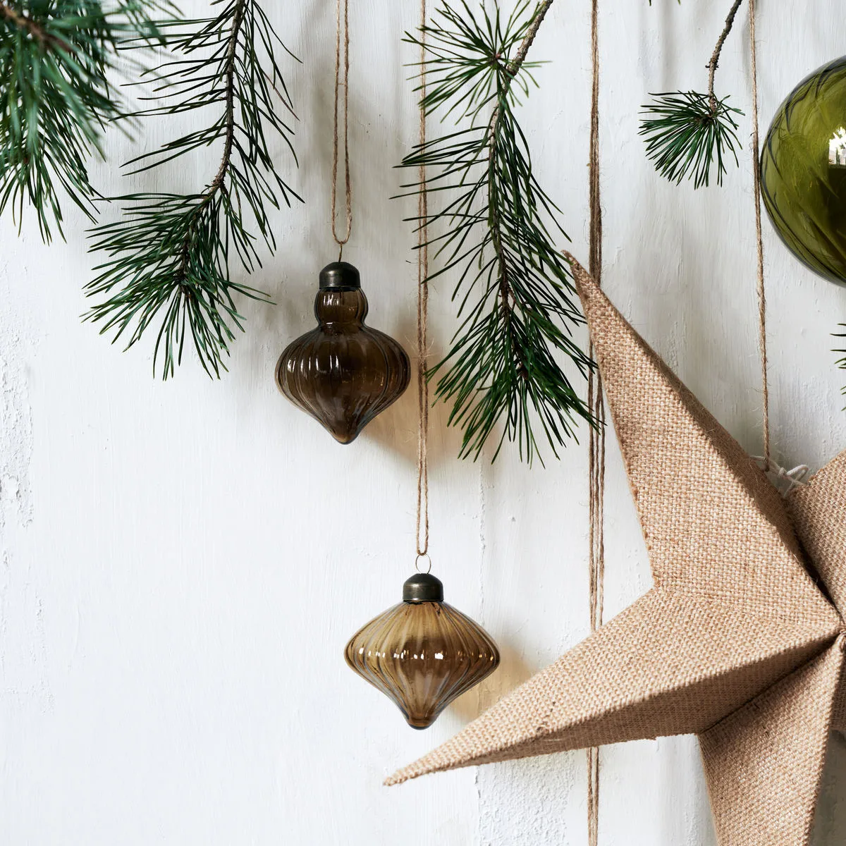 Boule de de Noël Fluted Ø6,5 cm, 2 pièces, Amber House Doctor