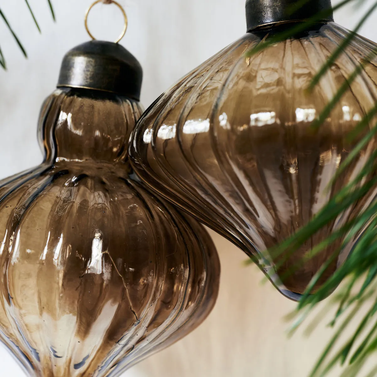 Boule de de Noël Fluted Ø6,5 cm, 2 pièces, Amber House Doctor