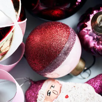 Boule de Noël Stripe Ø5 cm - Rose-rouge - House Doctor