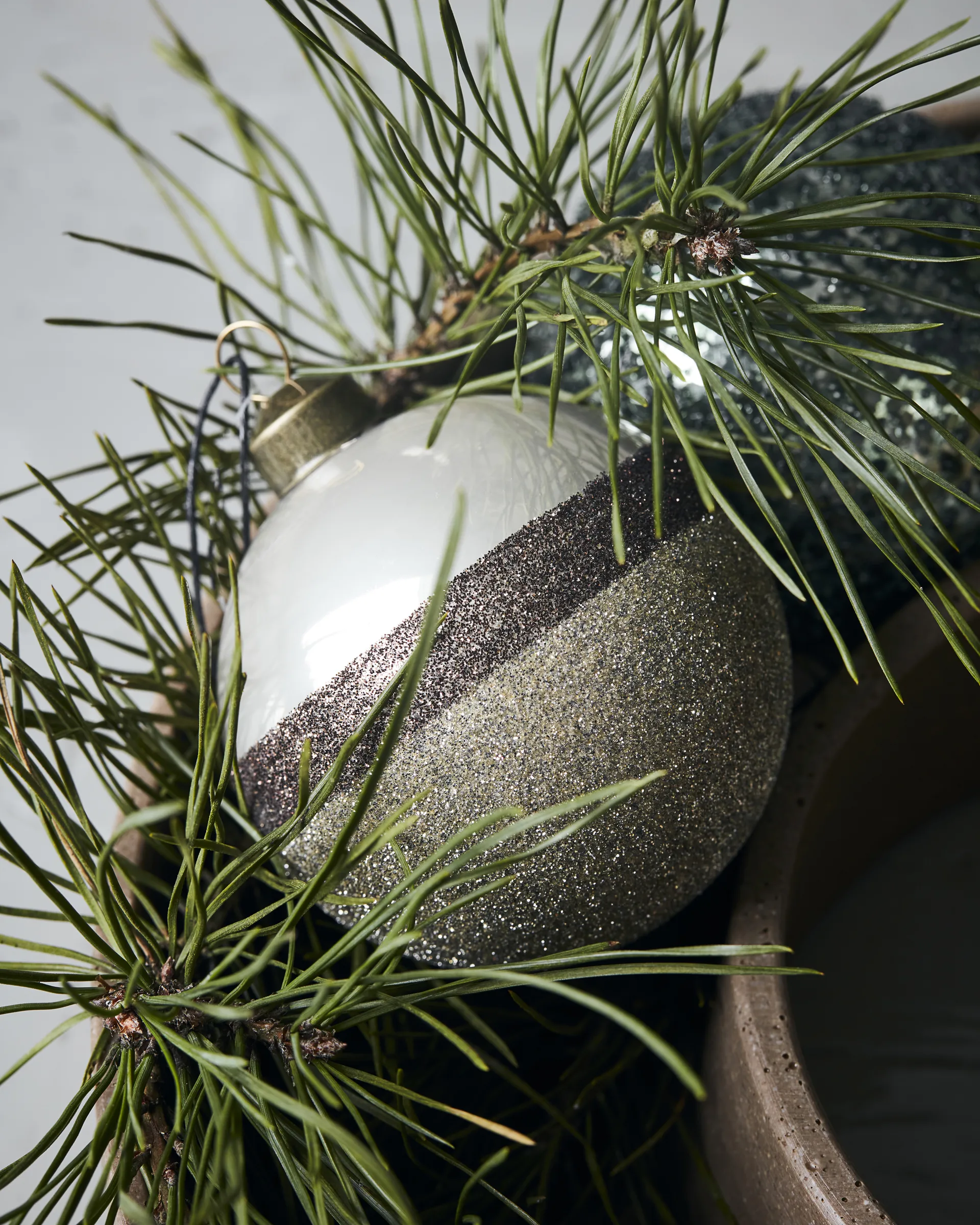 Boule de Noël Stripe Ø8 cm, Sand House Doctor