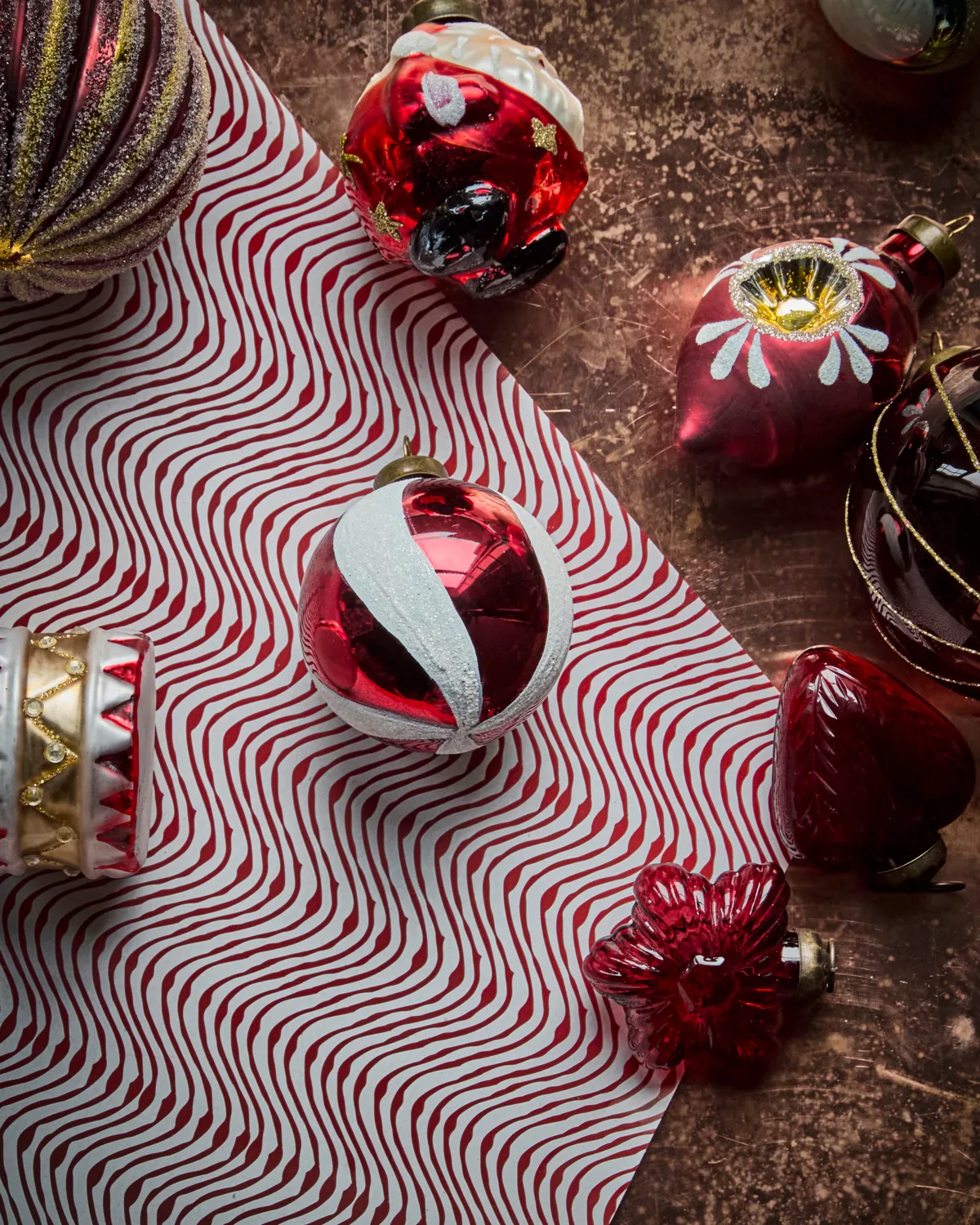 Boule de Noël Twister Ø6 cm lot de 4, Blanc-rouge House Doctor