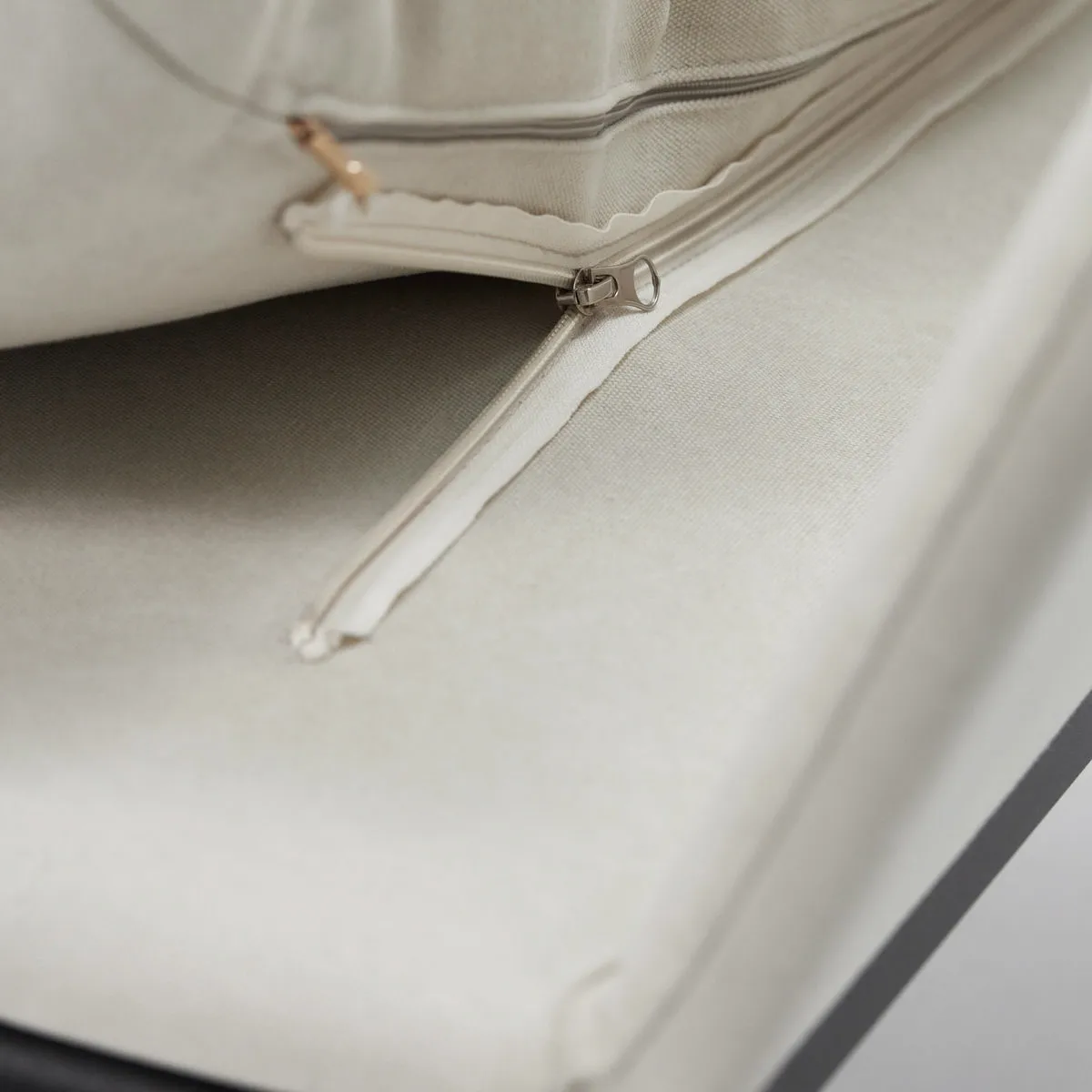 Chaise longue Pipe, Sable House Doctor