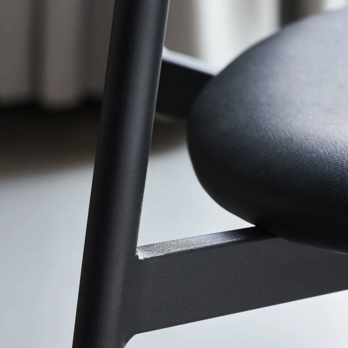 Chaise Must avec assise 2-pack, Noir House Doctor