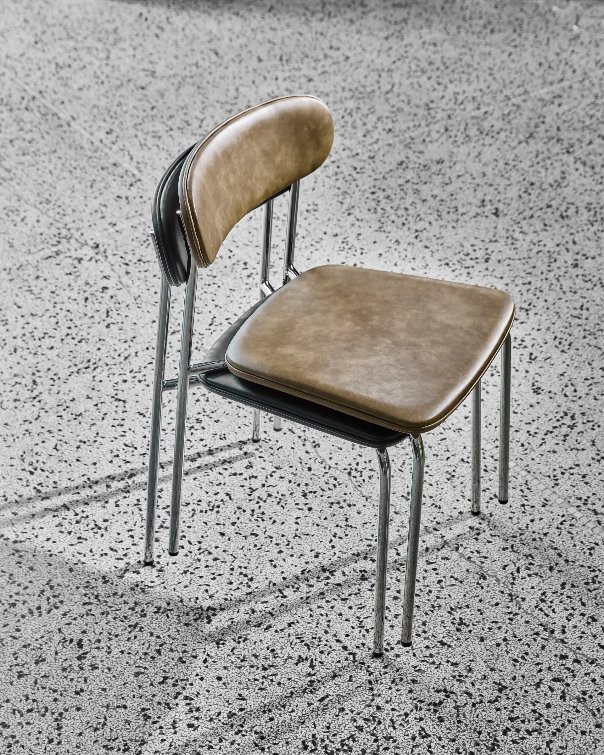 Chaise Pova, Crome-khaki House Doctor