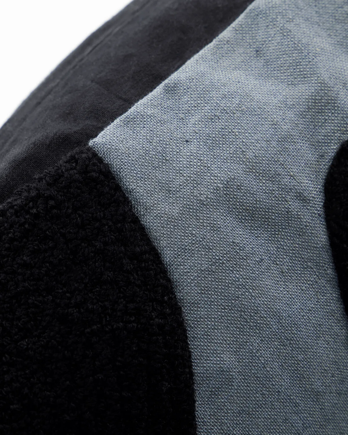 Coussin décoratif Miki, Bleu méditerranéen-noir, 50x50 cm House Doctor