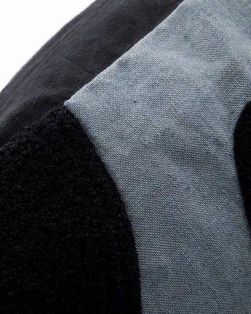 Coussin décoratif Miki - Bleu méditerranéen-noir, 50x50 cm - House Doctor
