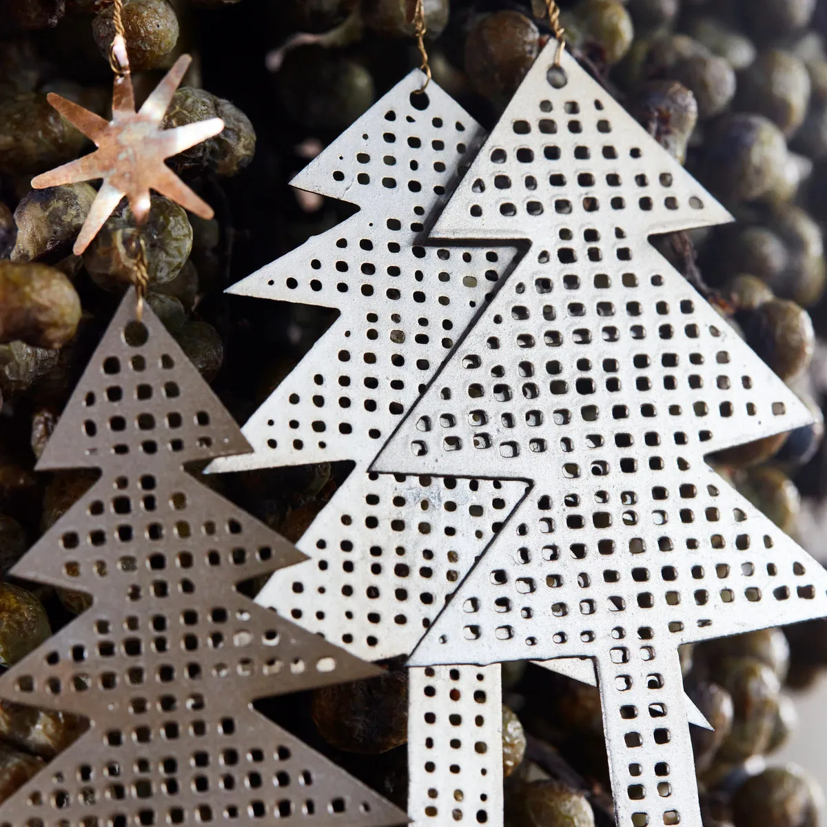 Décoration de Noël perforée Tree with Star Lot de 3, Antik argent House Doctor