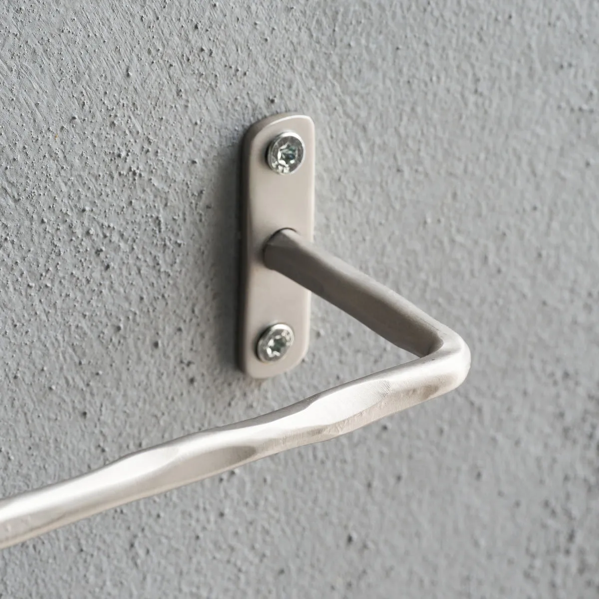 Distributeur de papier hygiénique Welo, Argent brossé House Doctor