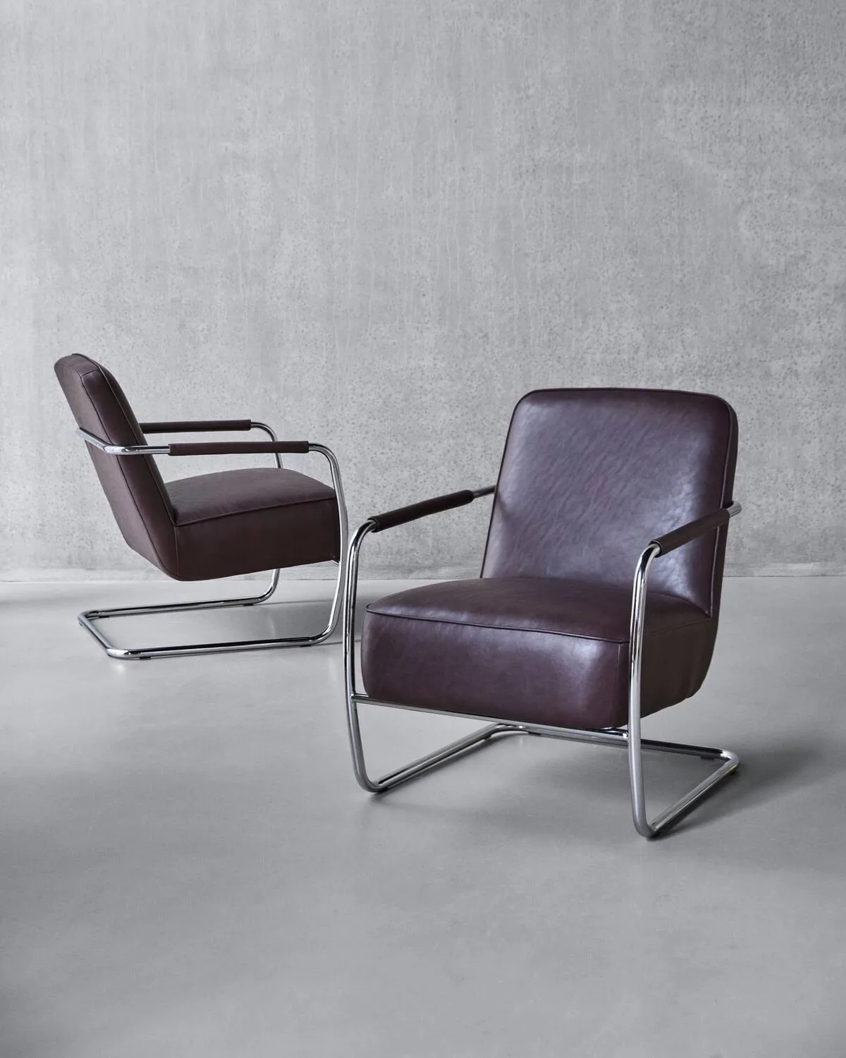 Fauteuil lounge Comma, Mûre, chrome House Doctor