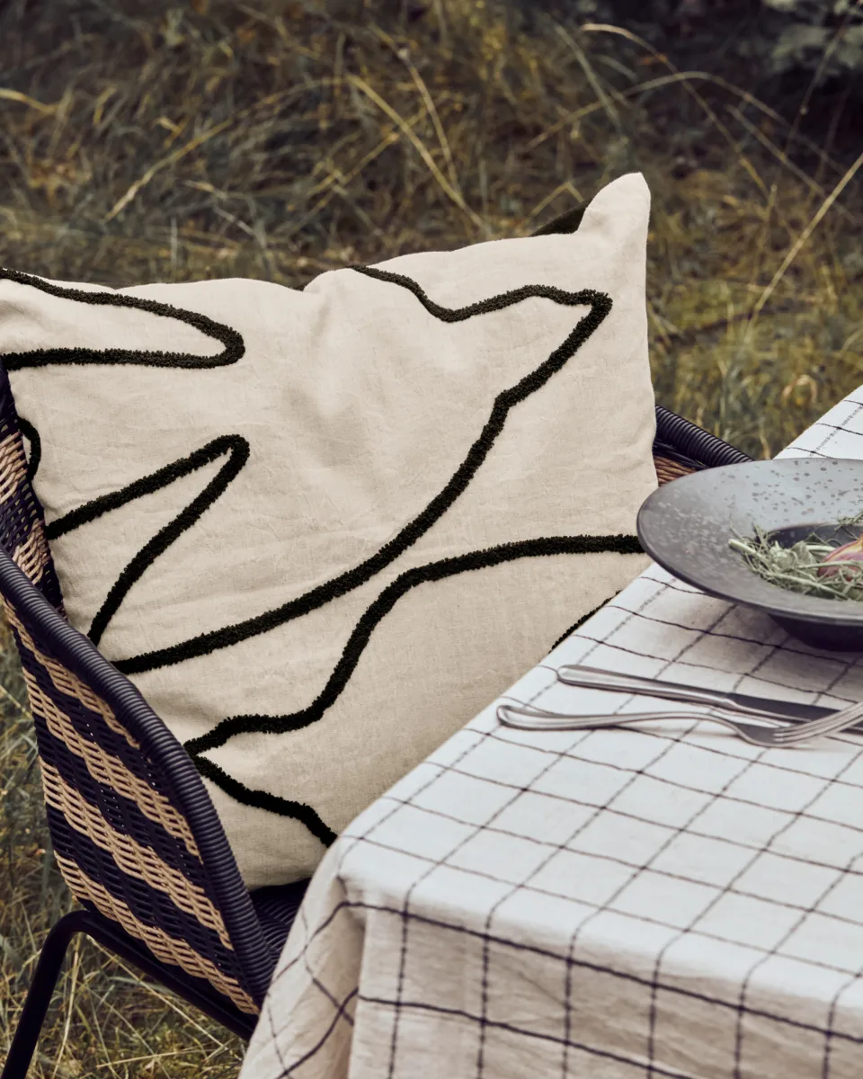 Housse de coussin Fly 50x50 cm, Noir-off white House Doctor