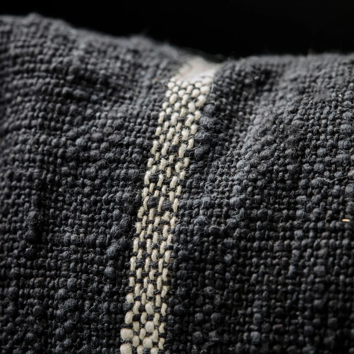 Housse de coussin Tuur 40x60 cm, Noir-écru House Doctor