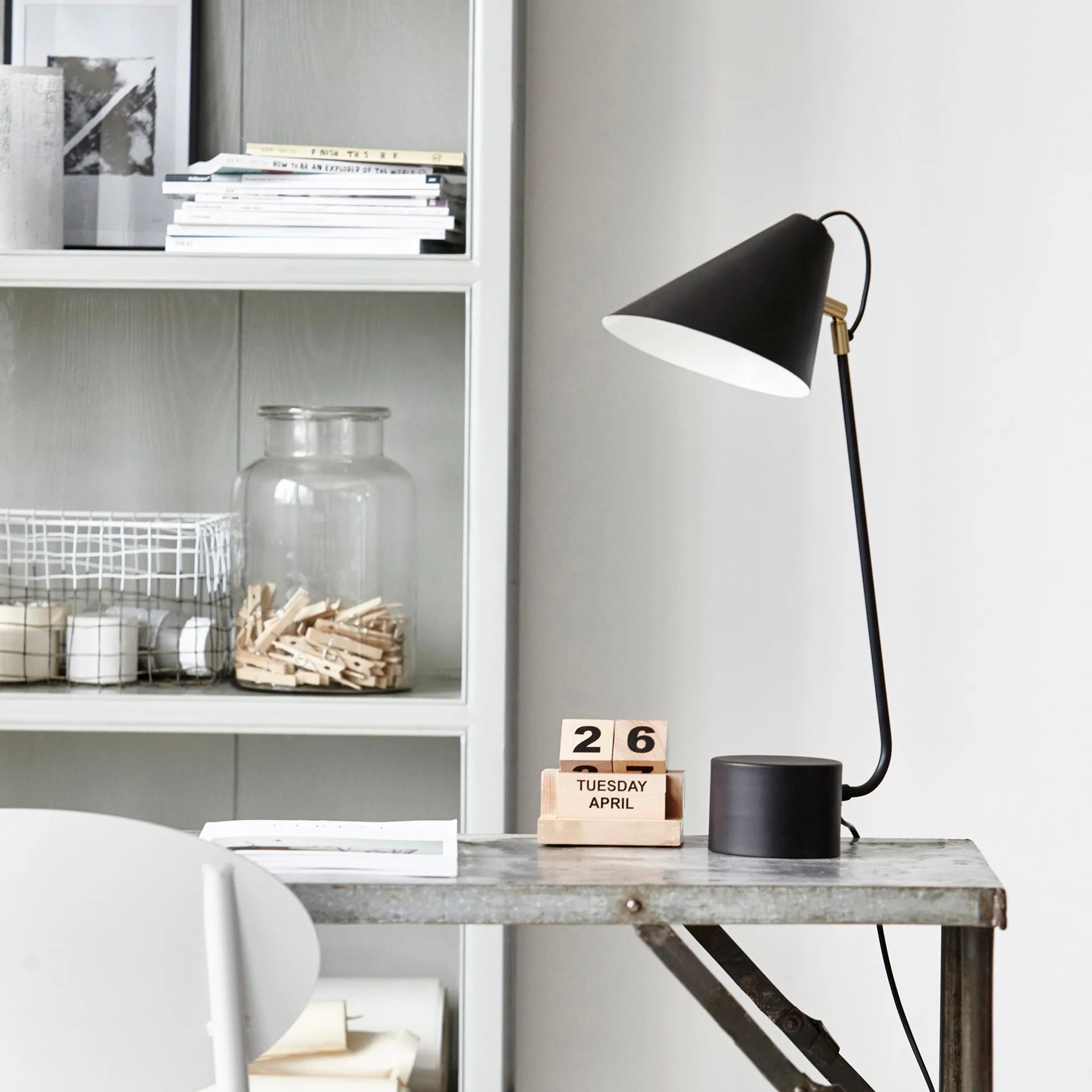 Lampe de table Club, noir-laiton House Doctor