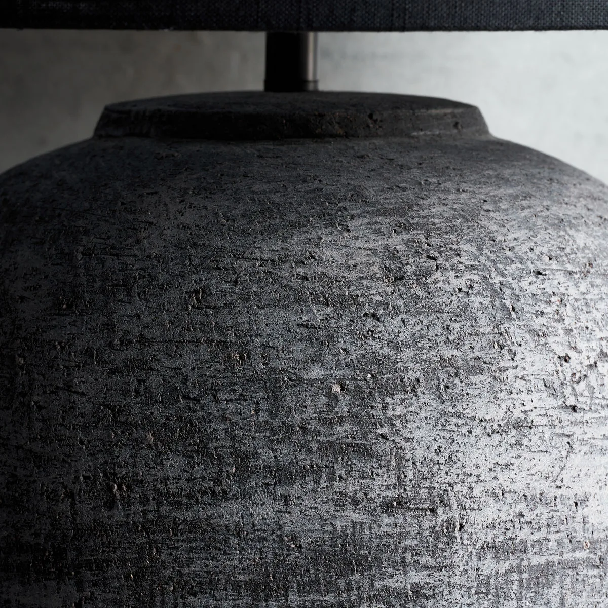 Lampe de table Tahi Ø46x65 cm, Noir House Doctor