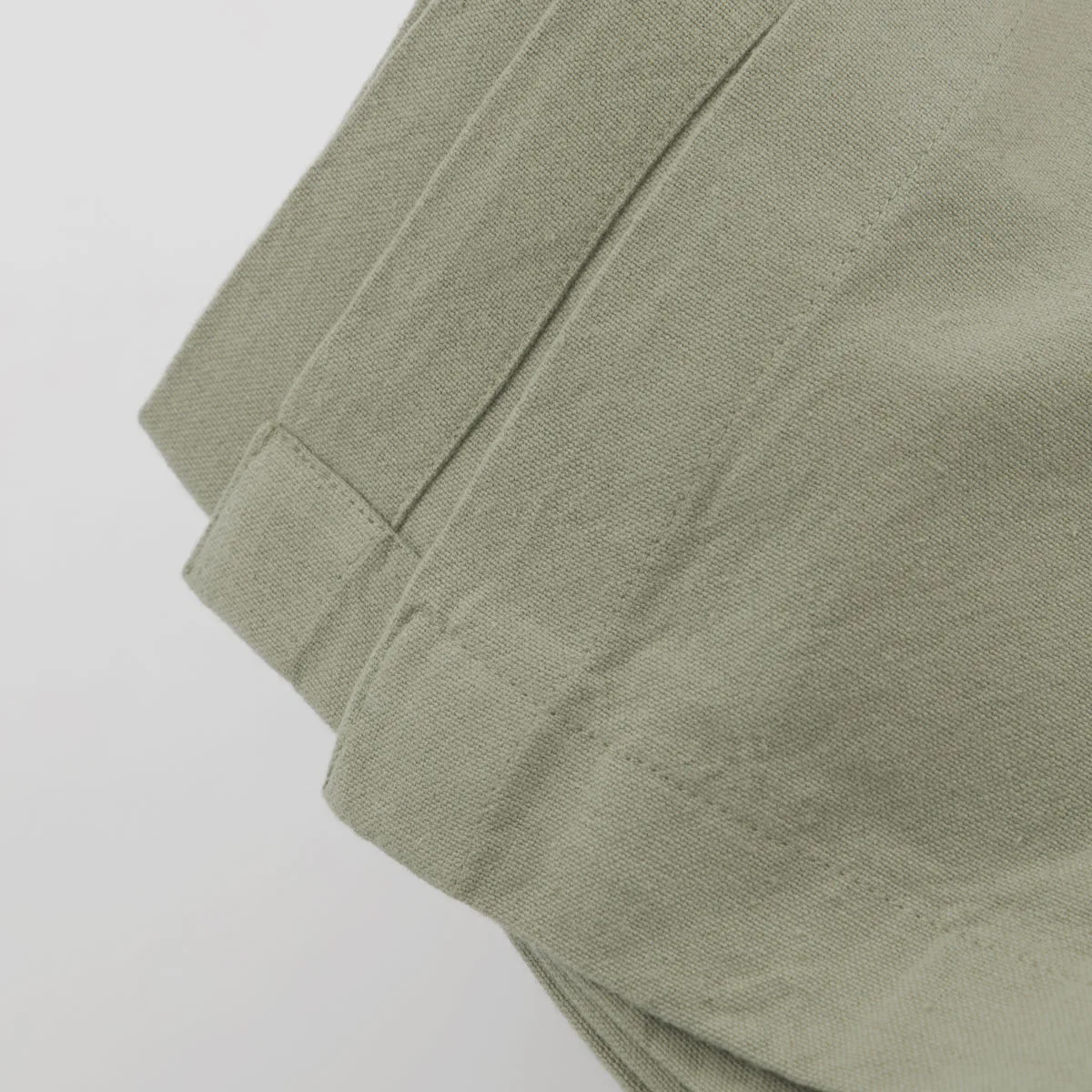 Nappe Real 140x240 cm, Vert olive House Doctor