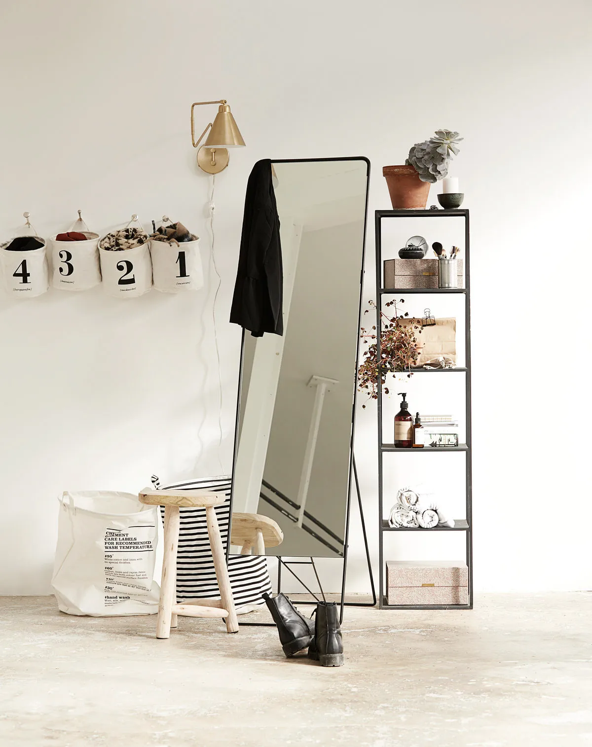 Panier à linge Stripes House Doctor, noir-blanc House Doctor