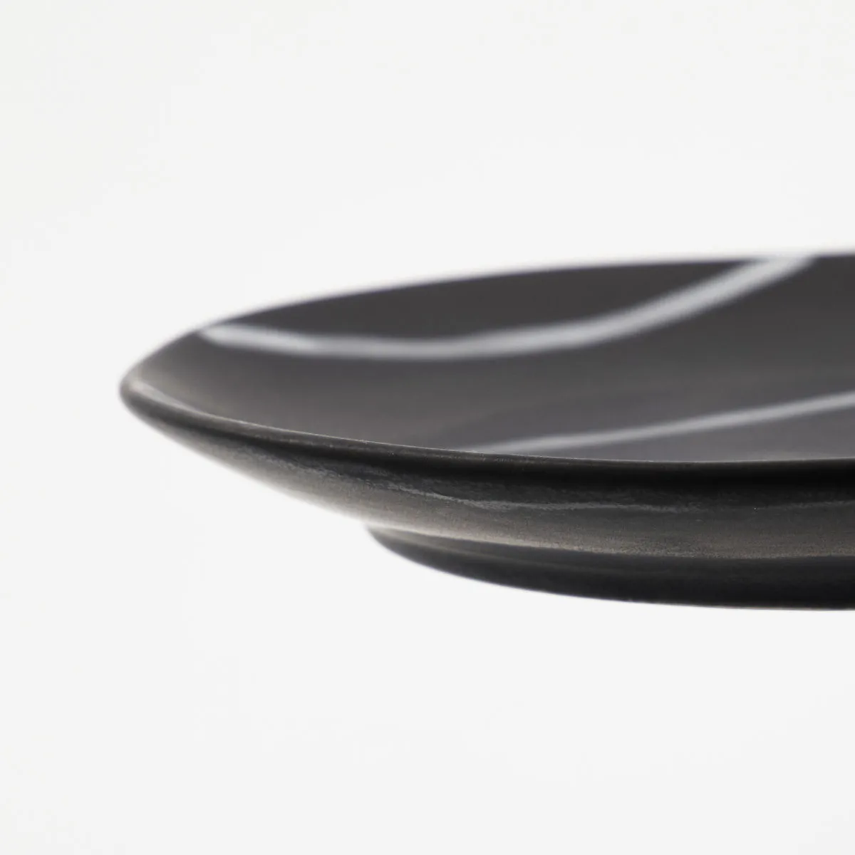 Petite assiette Line Ø19,5 cm, Noir-marron House Doctor