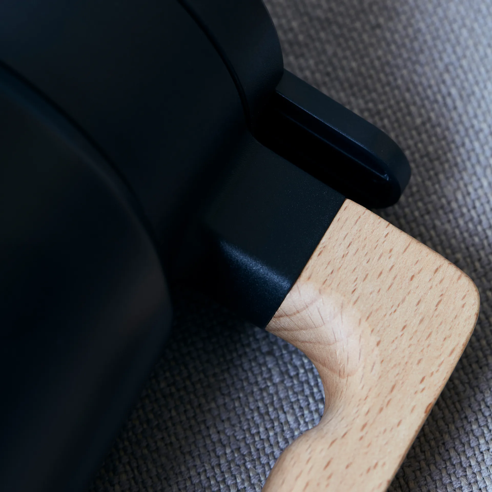 Pichet isotherme Cole 1,8 L, Noir House Doctor