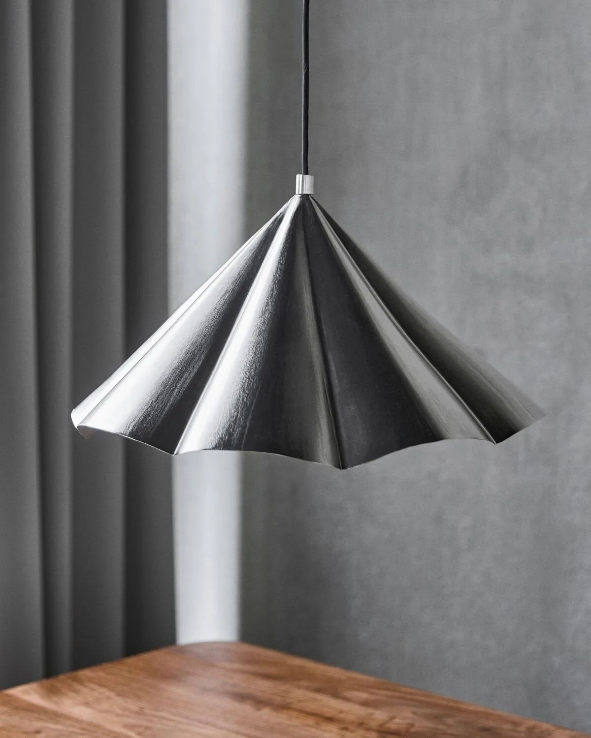 Suspension Flola Ø50 cm, Argent brossé House Doctor