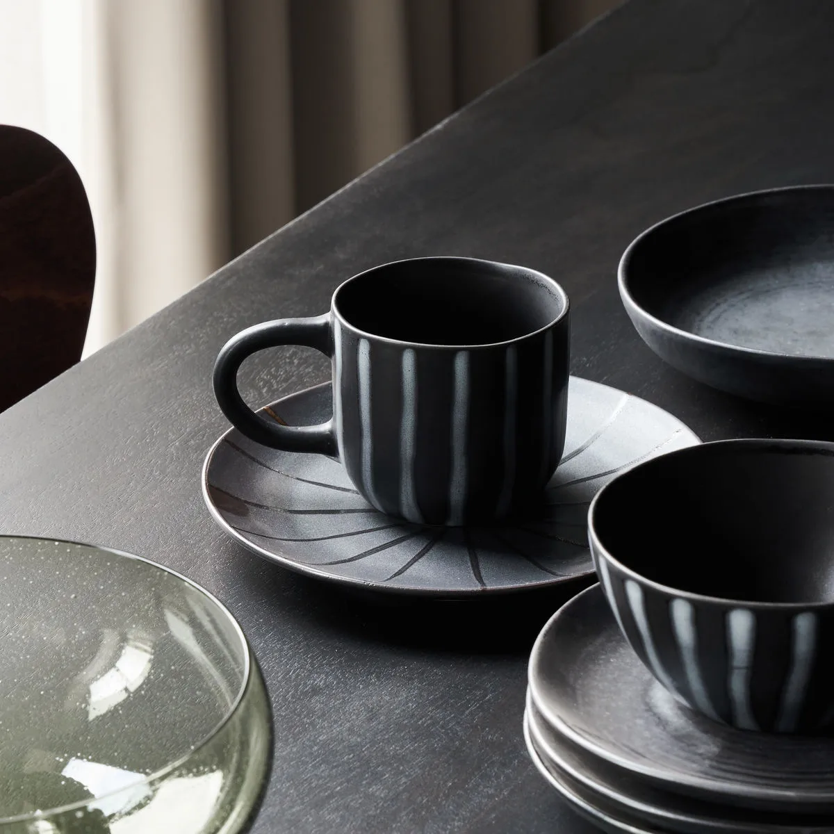 Tasse Line 30 cl, Noir-marron House Doctor