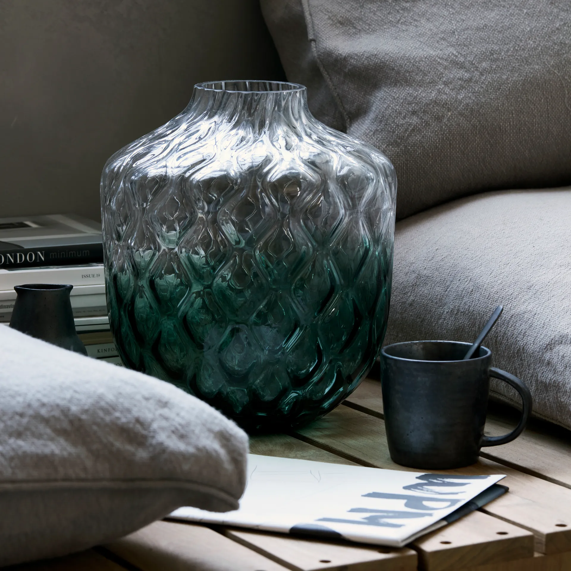 Vase Art Deco 31 cm, Vert House Doctor