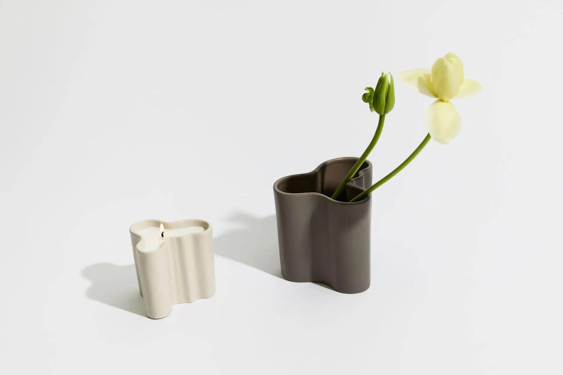 Bougie parfumée Aalto 11 cm, Cendre Iittala