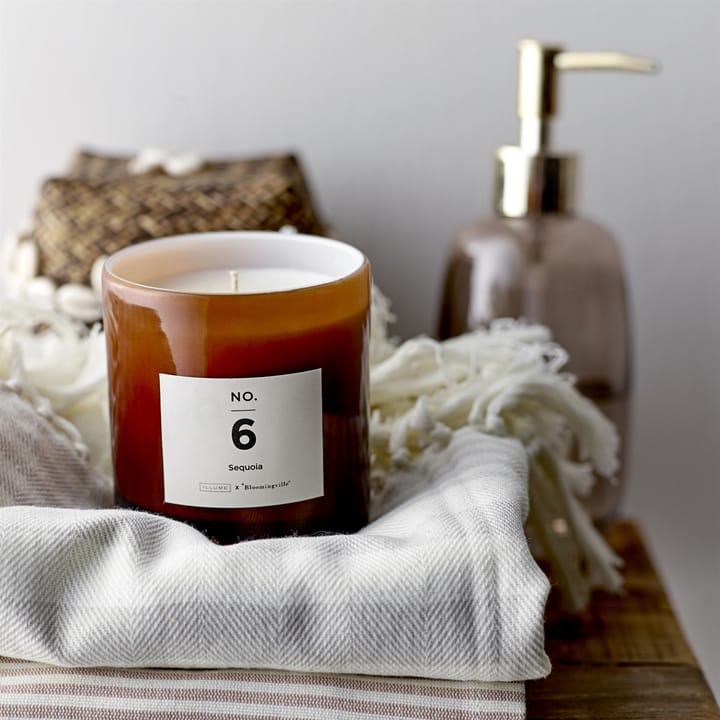 Bougie parfumée NO. 6 Sequoia, 200 g Illume x Bloomingville