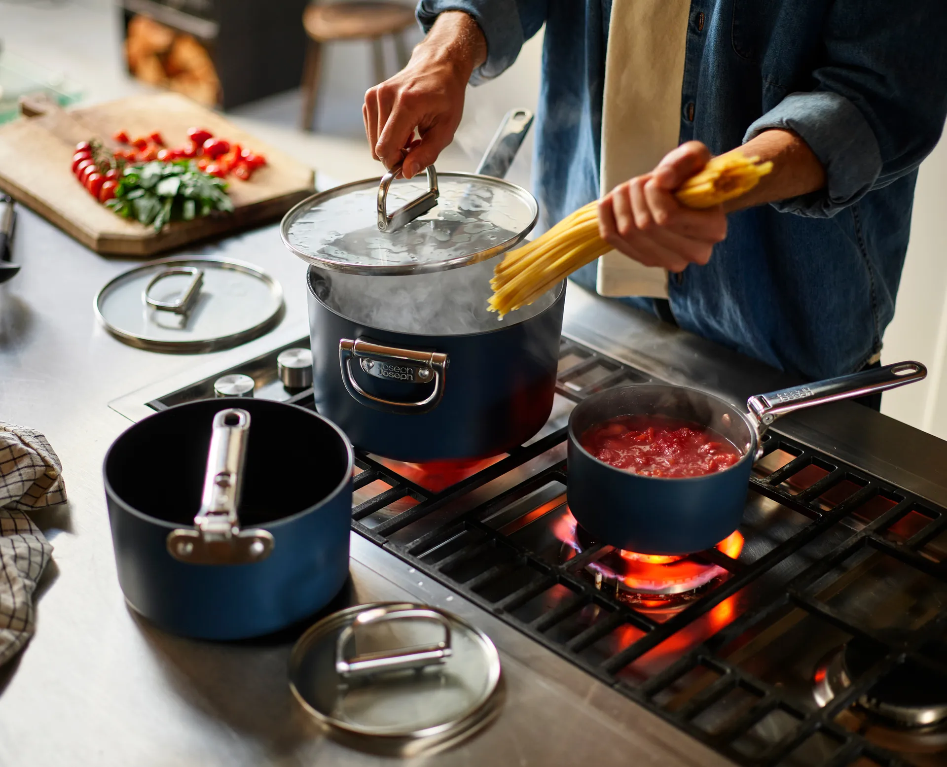 Casserole Space antiadhésive avec couvercle Ø19 cm, Bleu Joseph Joseph