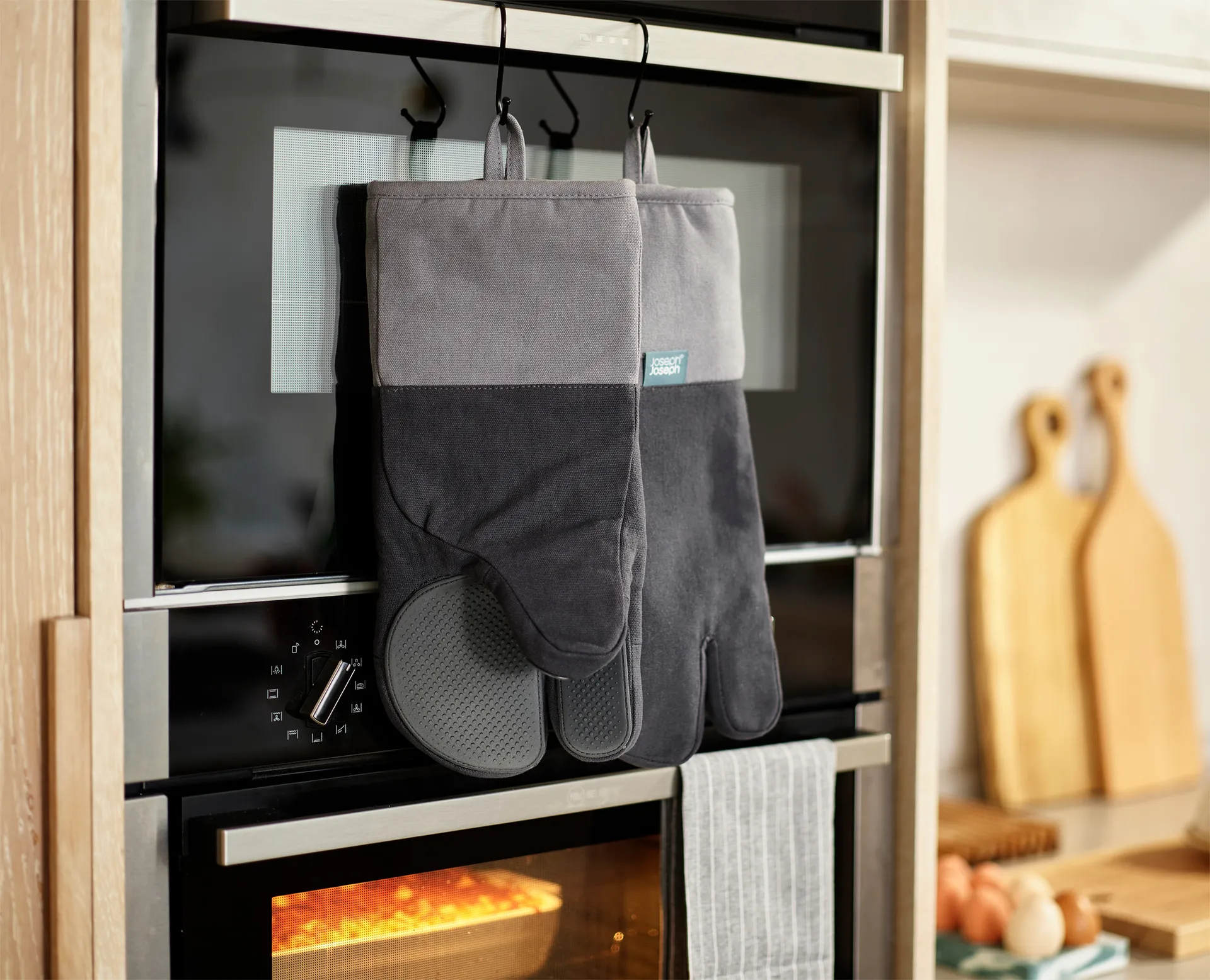 Gant de cuisine Pinch pour main droite 34,5 cm, Gris Joseph Joseph