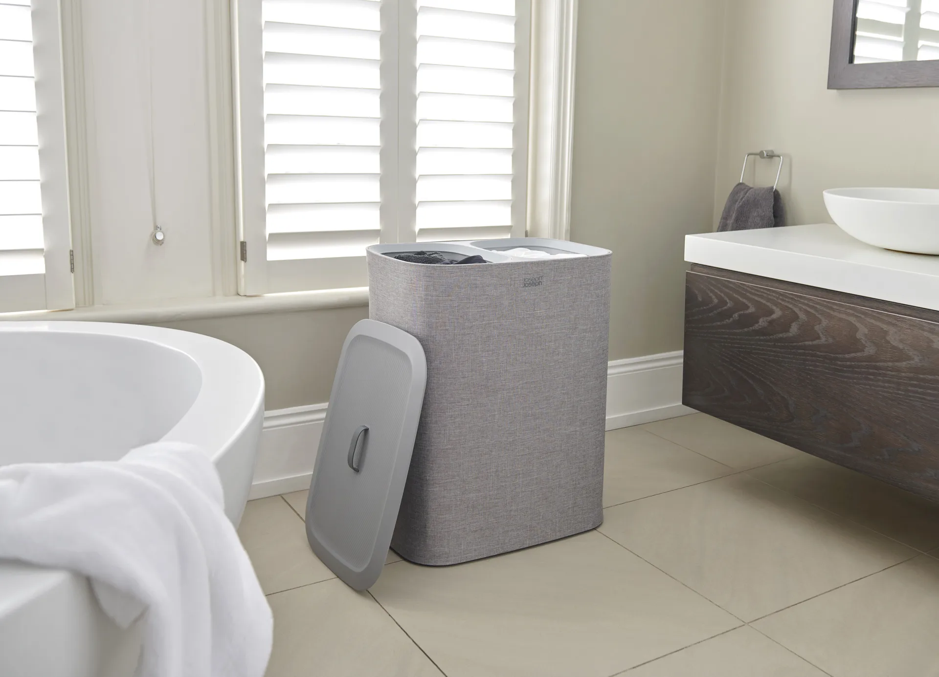 Panier à linge Tota 90 L, Gris Joseph Joseph