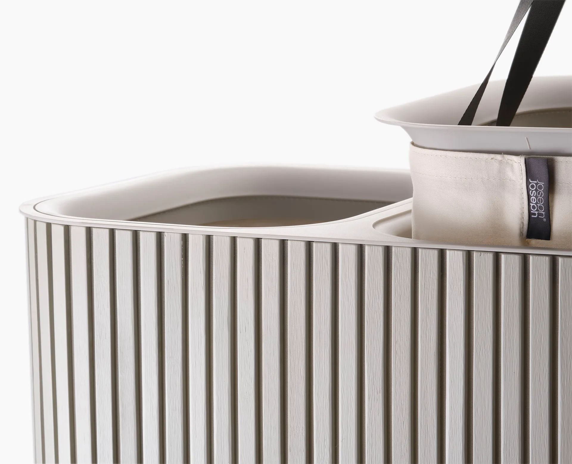 Panier à linge Tota Luxe 90 L, Ecru Joseph Joseph