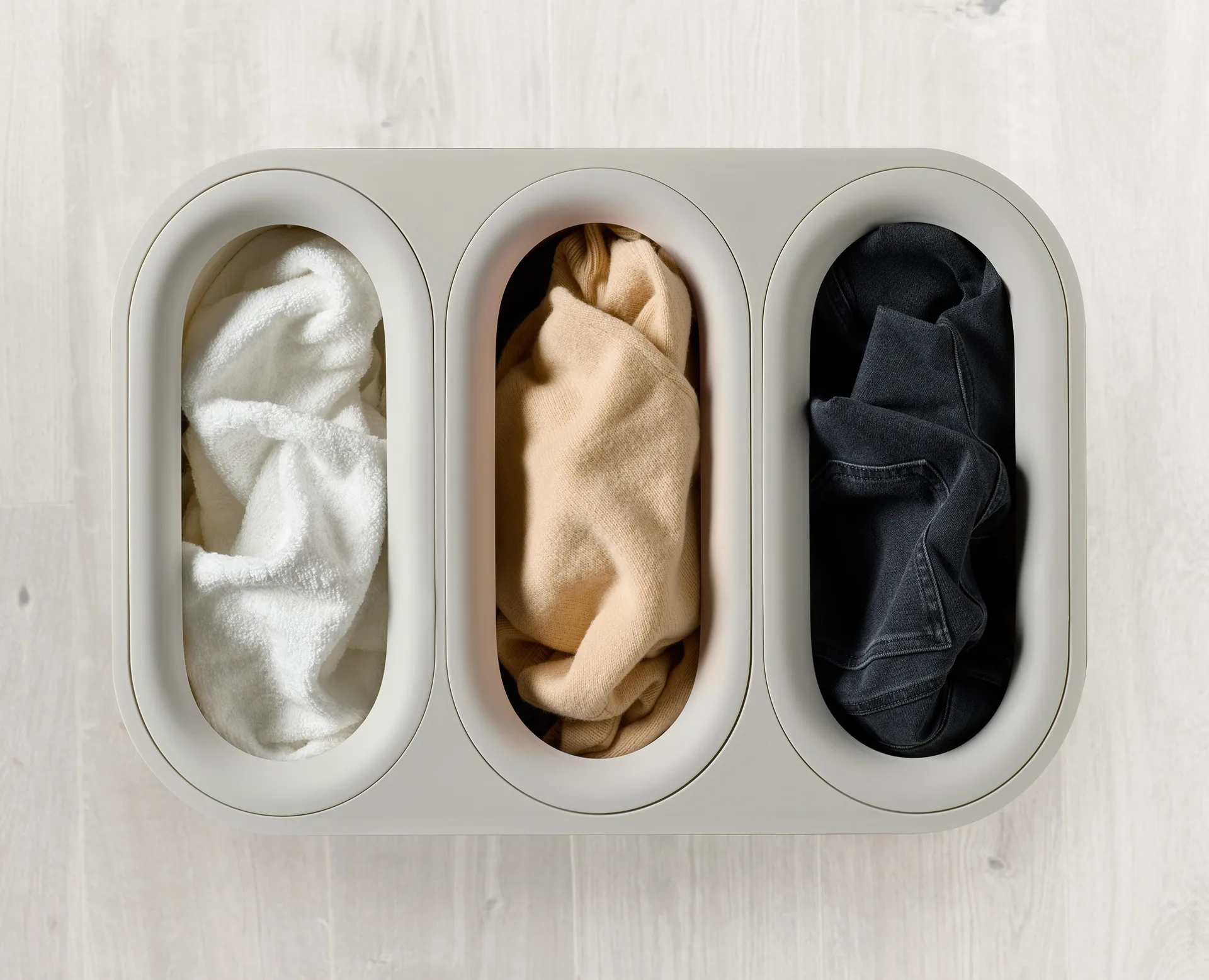 Panier à linge Tota Trio Luxe 90 L, Ecru Joseph Joseph