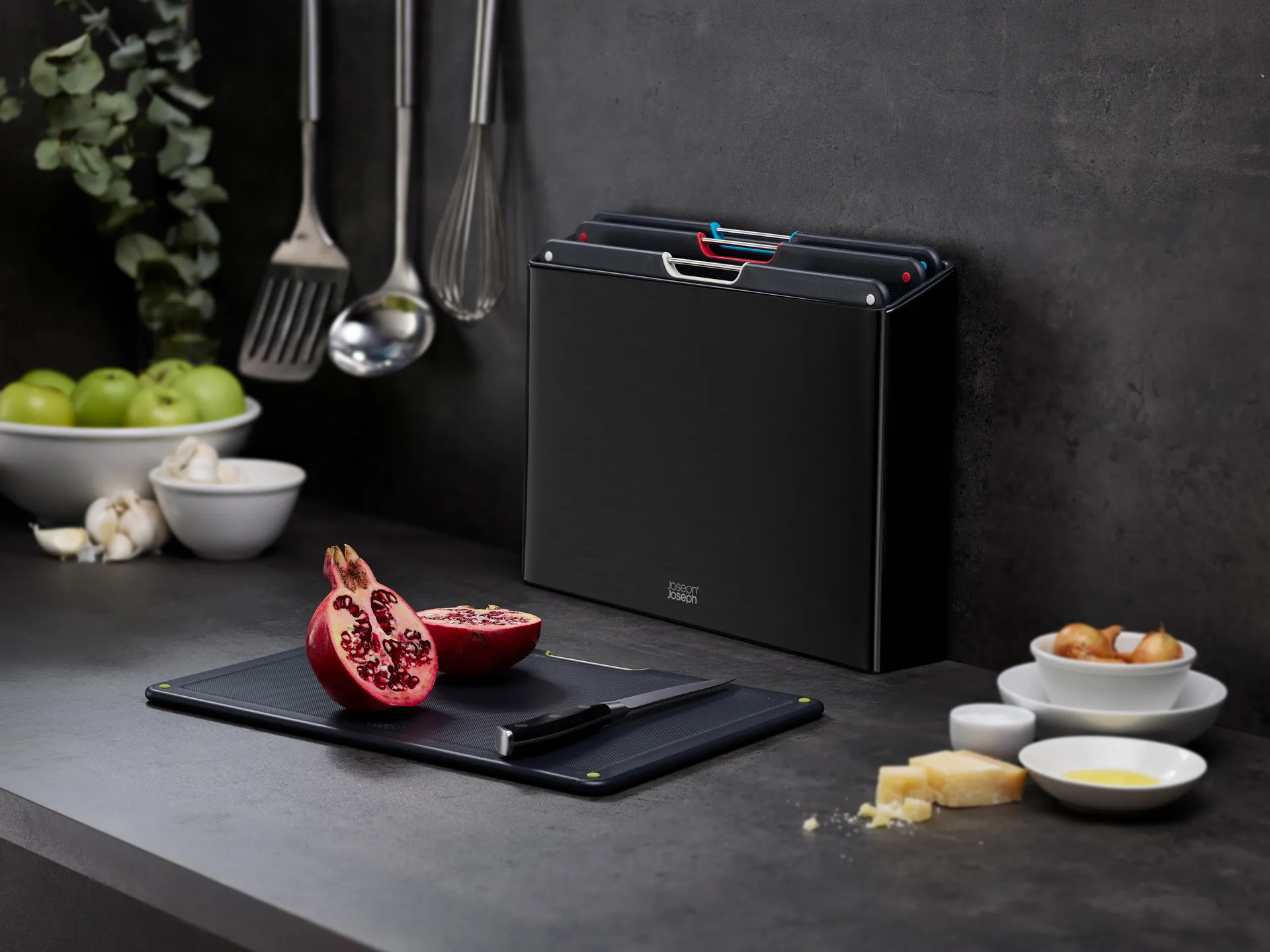 Planche à découper Folio steel, 4 pièces, Noir Joseph Joseph