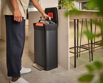 Poubelle à pédale compacteur Titan Joseph Joseph 30 L - Carbon black - Joseph Joseph