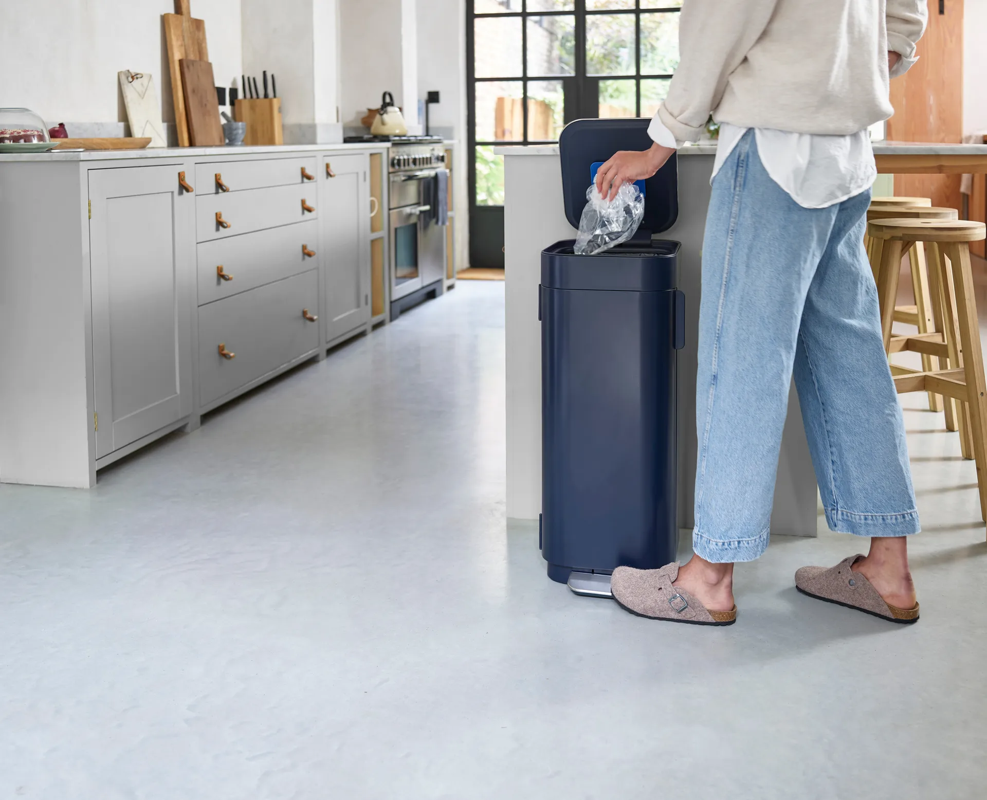 Poubelle à pédale Porta Joseph Joseph 40 L, Midnight blue Joseph Joseph