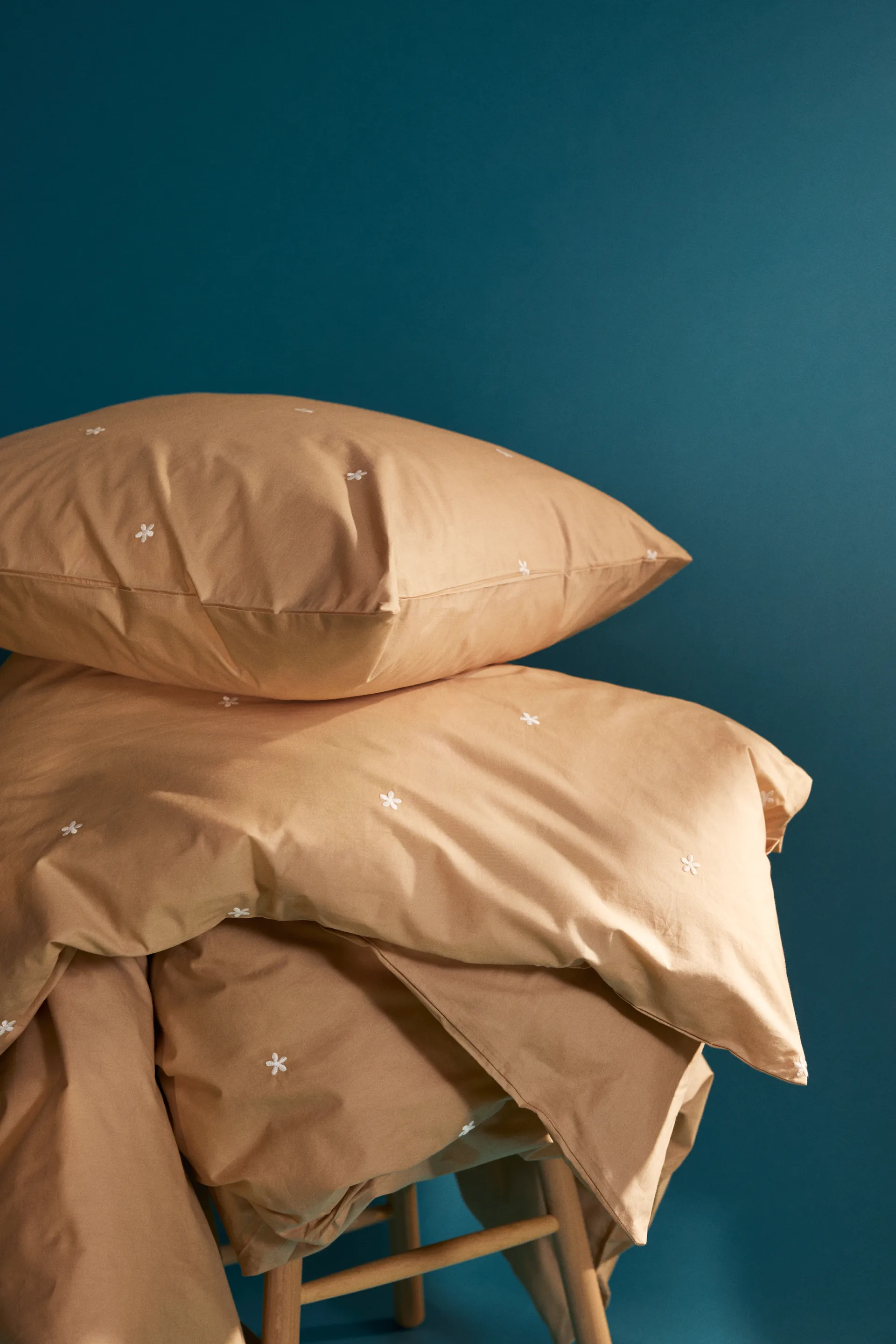 Ensemble de lit Daisy 220x220 cm, Sable-blanc Juna