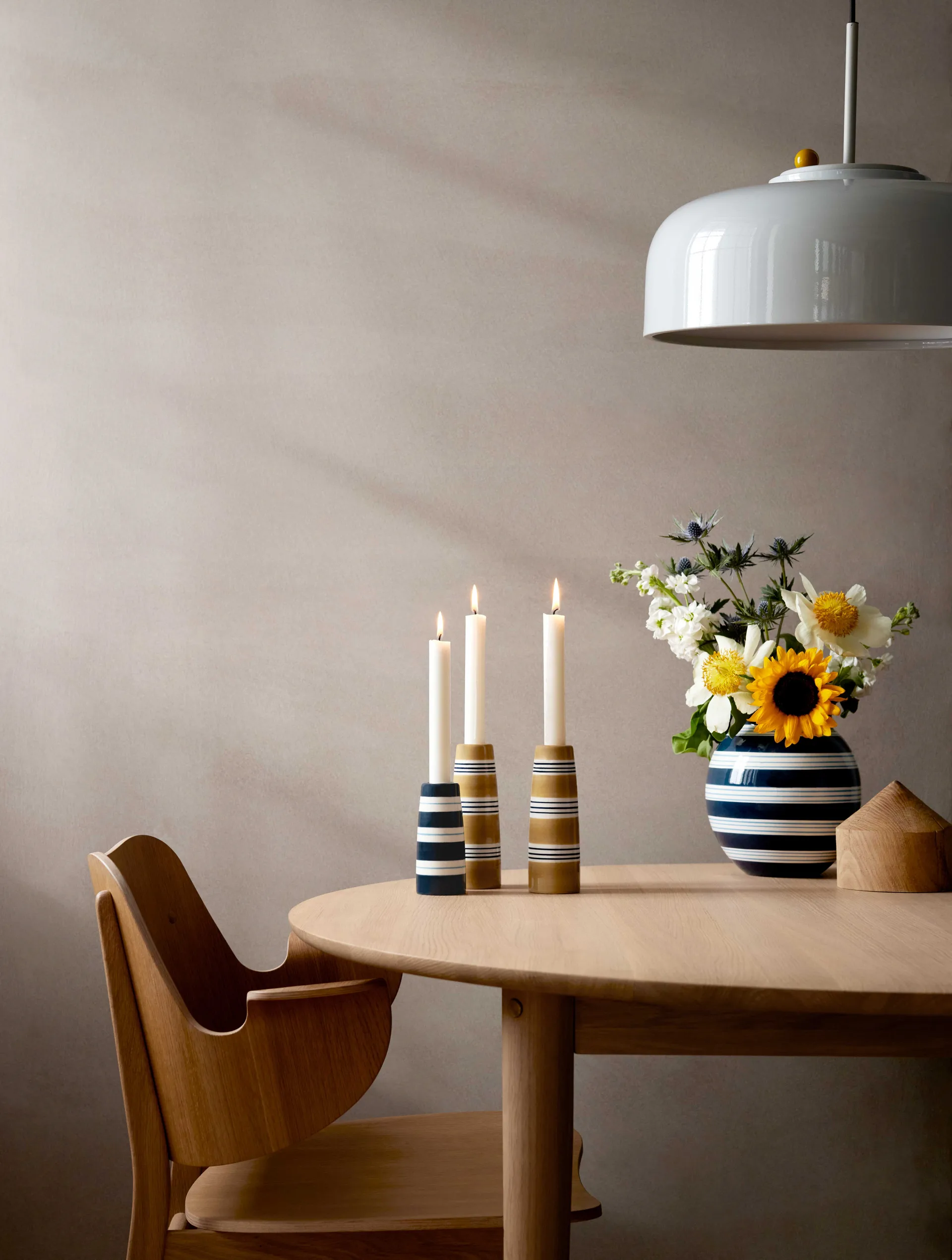 Bougeoir Omaggio Nuovo 12 cm, Bleu foncé Kähler