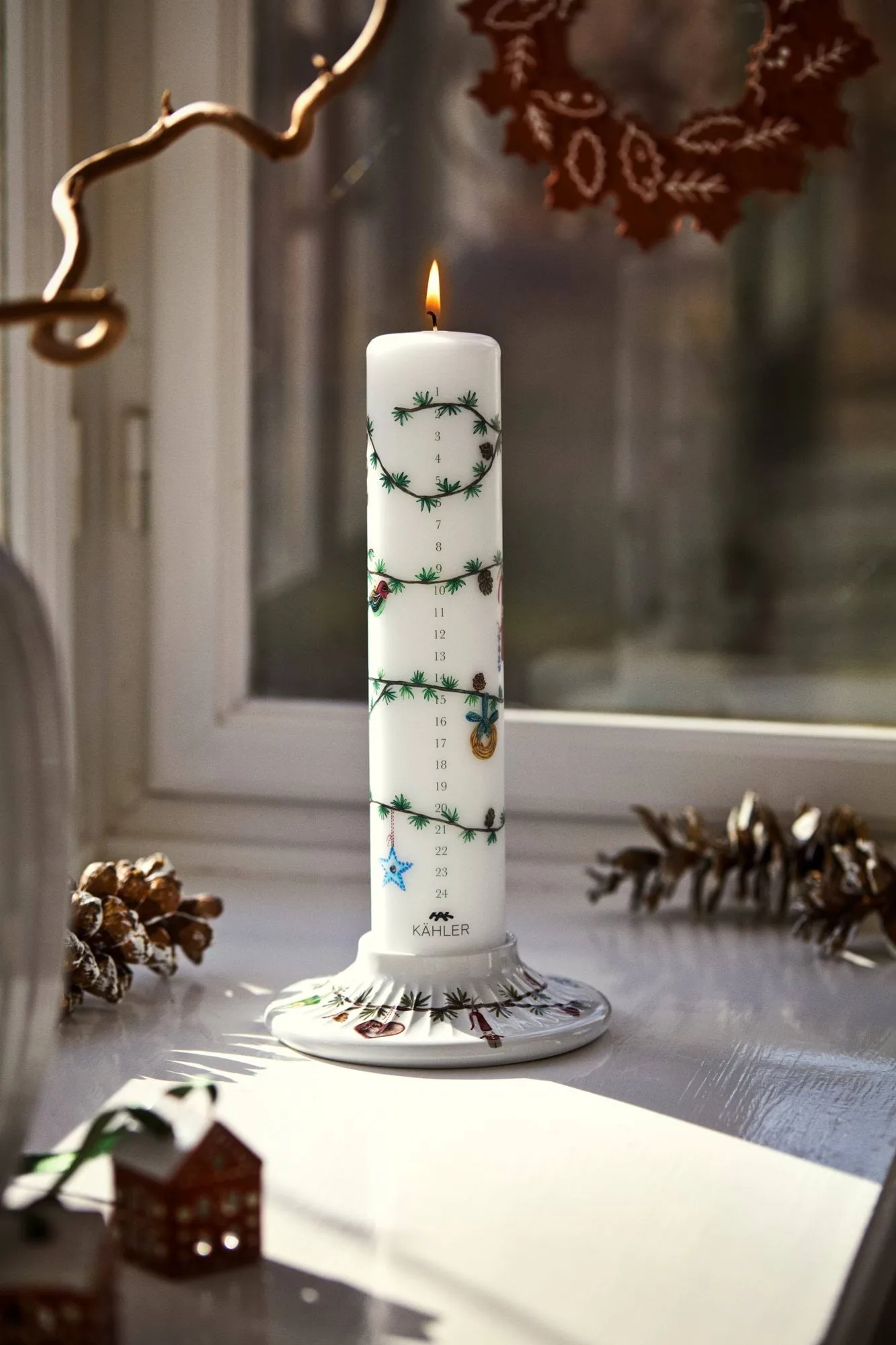 Bougie de l'Avent Hammershøi Christmas Ø5 cm, 2026 Kähler
